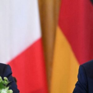 trumpin mikrofonuacik kaldi putinleilgili konusurken yakalandi 8DkKDHlc