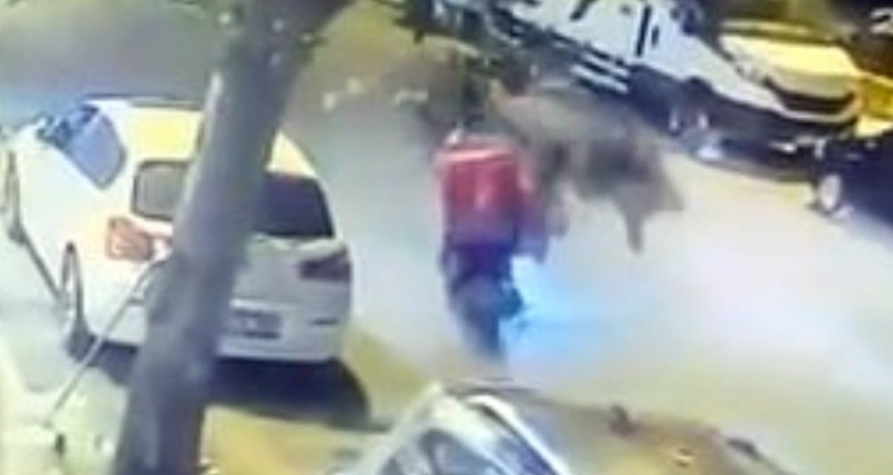 avcilarda iki motosiklet kafa kafaya carpisti 1 yarali OePyHu9Q