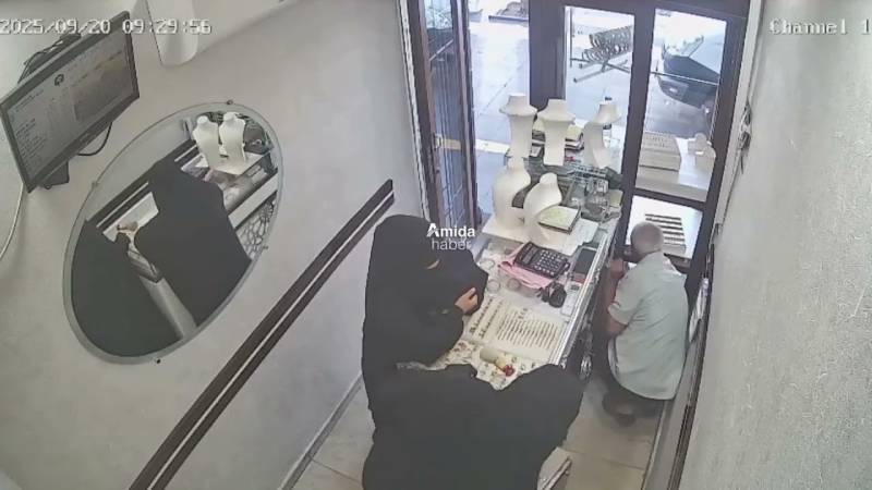 diyarbakirda kara carsafli kuyumcu soygunu zanlilar yakalandi 25 kilo altin bulunamadi zQf2cNQb