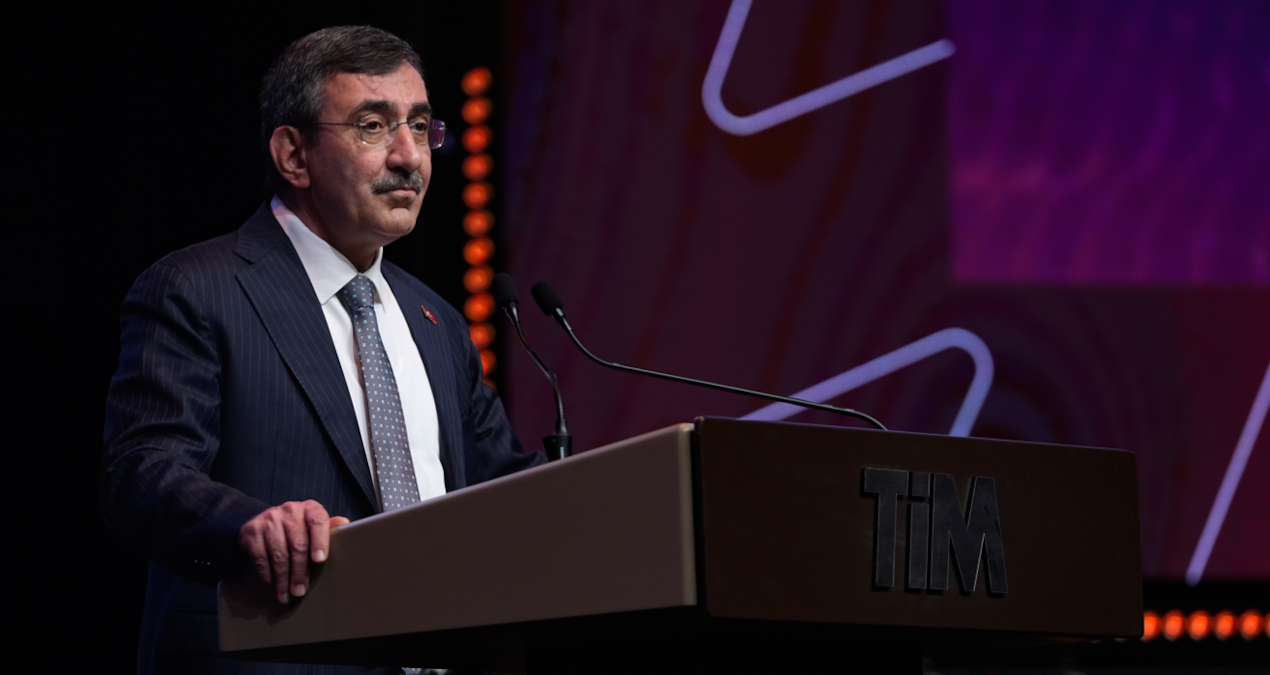 cumhurbaskani yardimcisi cevdet yilmaz ekonomik soguk savasin icindeyiz turkiye kararlilikla yoluna devam ediyor n7pNCrKi