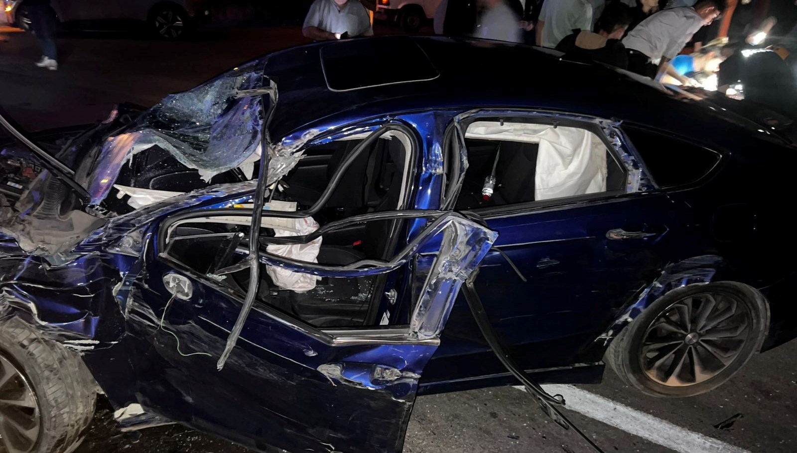 otomobil tira ok gibi saplandi aNdpCz2q