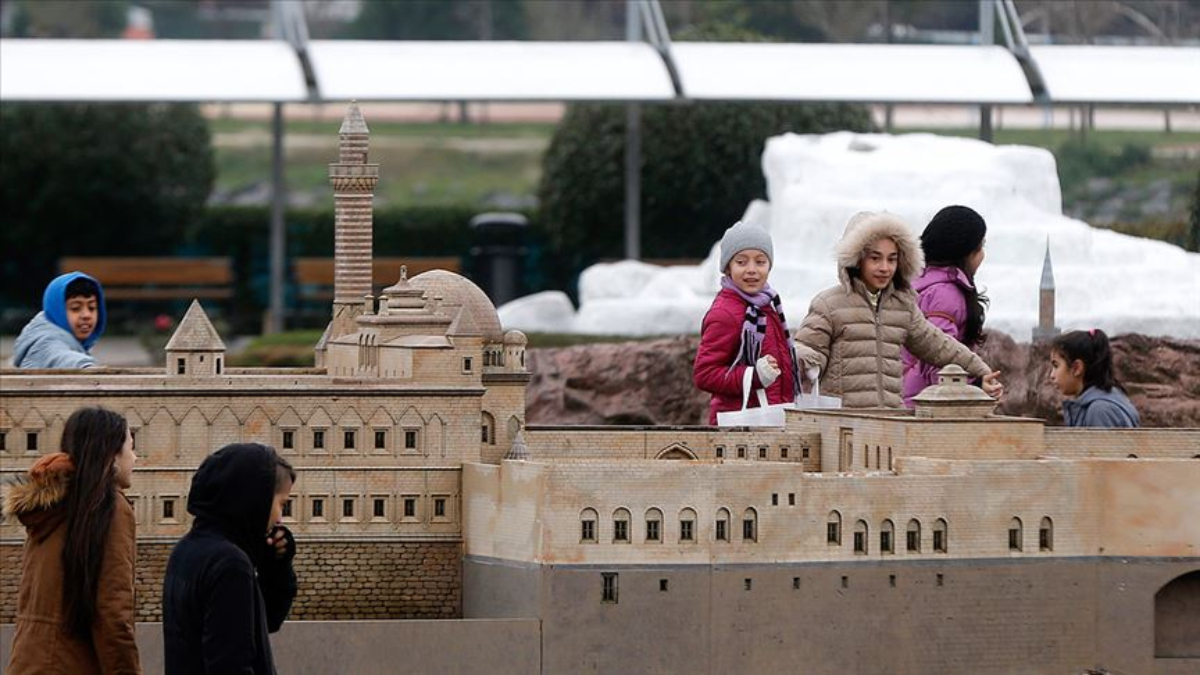 ara tatilde ogrencilerin aileleri ile gezecegi rotalar gcwvZEBD.jpg