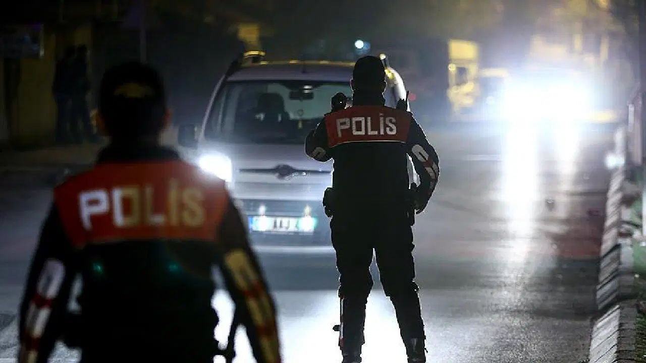 istanbulda huzur operasyonu bini askin kisi gozaltina alindi dm3rebLf.jpg