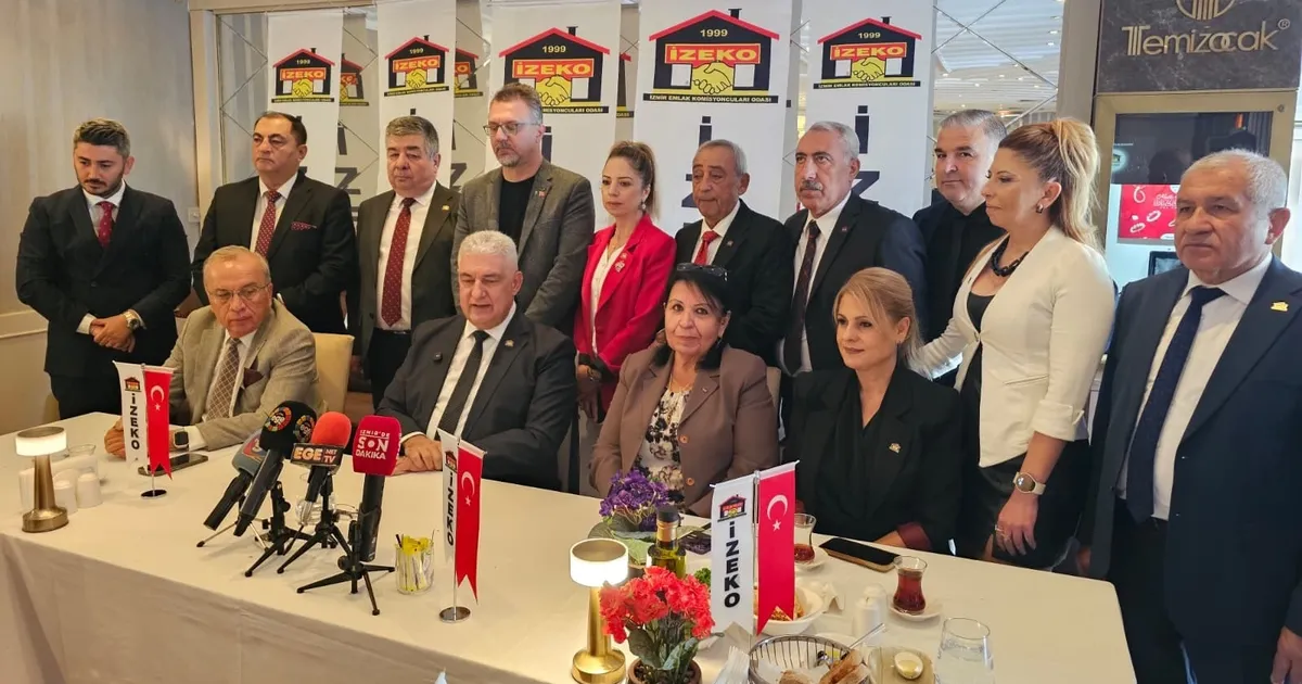 izmir emlakcilar odasindan dijital crm ve egitim sistemi D18vTfK1.webp