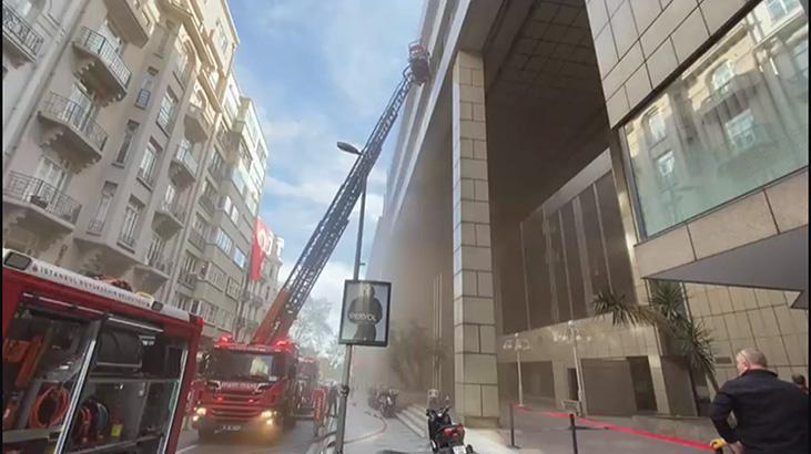 nisantasinda is merkezinde yangin ekipler sevk edildi m1HW7IJB.jpg