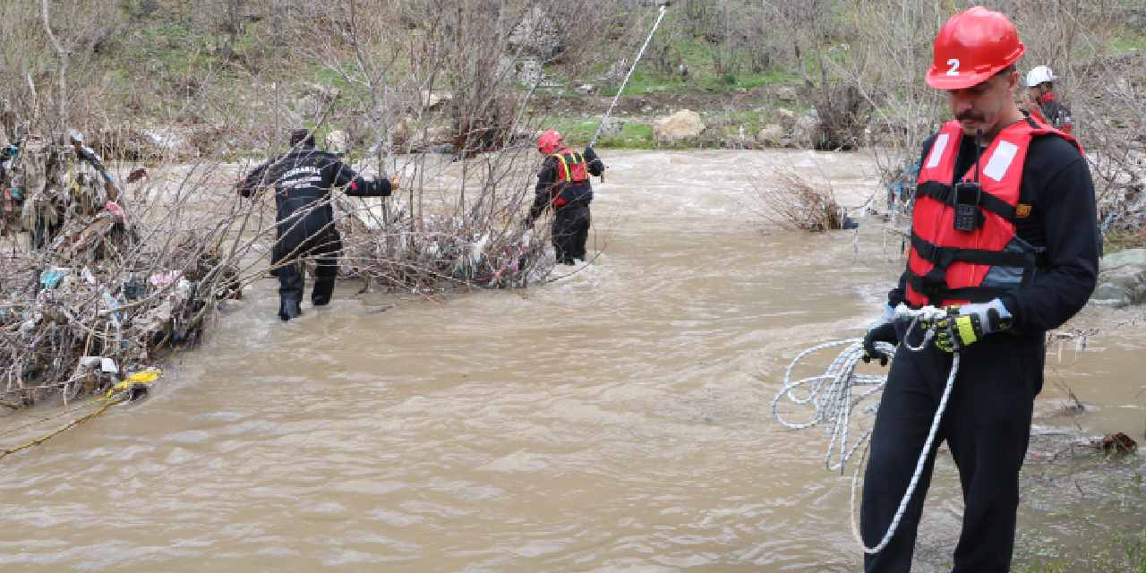 Hakkari’de 8 Yaşındaki Osman’ın Arama Çalışmaları 3. Güne Girdi