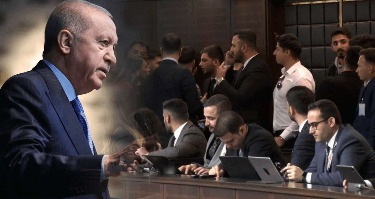 Erdoğan’ın Konuşması Sırasında AKP’lilerin Gazetecilere Tepkisi Gündeme Geldi