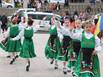Yozgat’ta 2. Uluslararası Halk Dansları Festivali Başladı