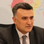 Agac kesimiyle gundeme gelen odtu rektoru ahmet yozgatligil agaclarin golgesinden bahsetti fVgbdxgN